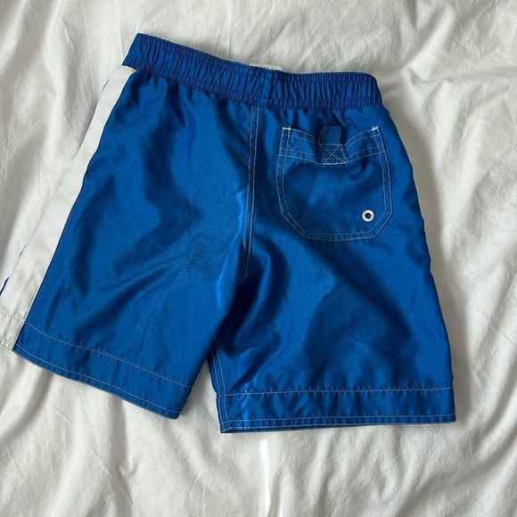 Disneyland boys swim trunks - Picture 7 of 7